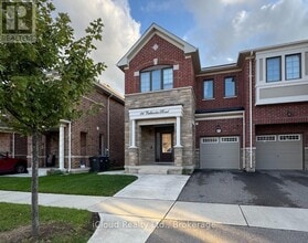 Building Photo - 84 Callandar Rd