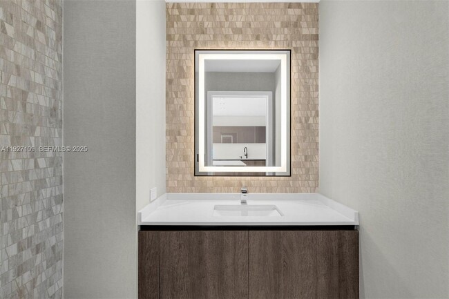 Foto del edificio - 88 SW 7th St