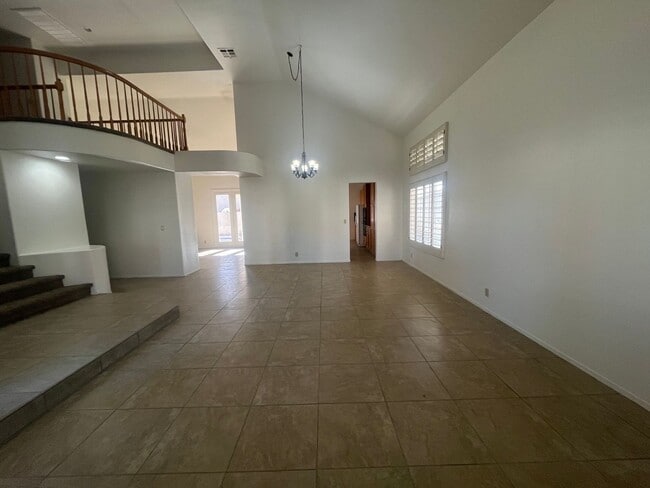 Building Photo - Desert Shores Beauty is like living in your own personal suite!