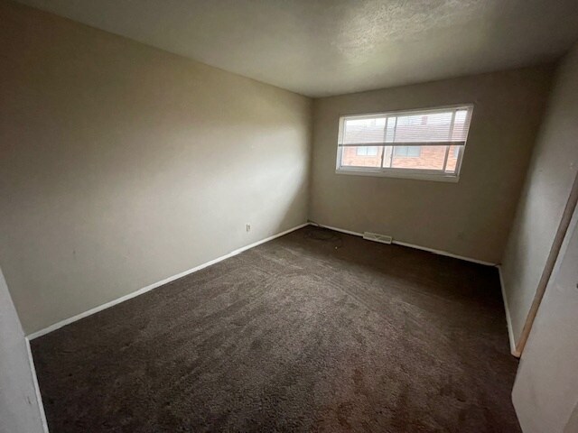 Building Photo - 24565 Clareshire Dr