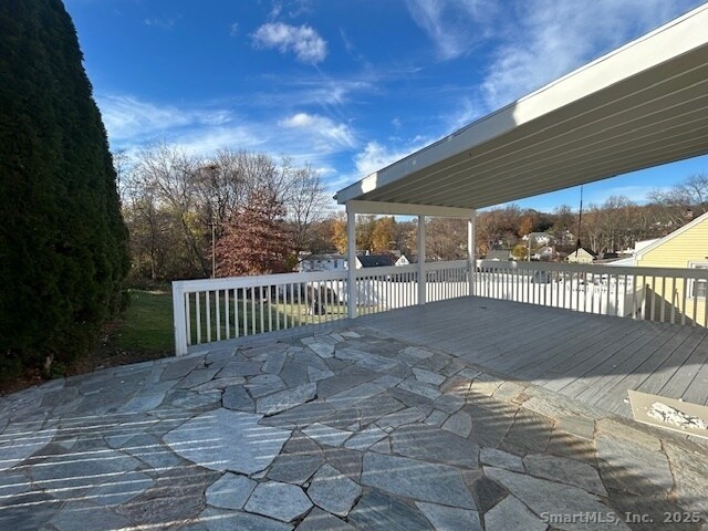 Building Photo - 755 Old Town Rd