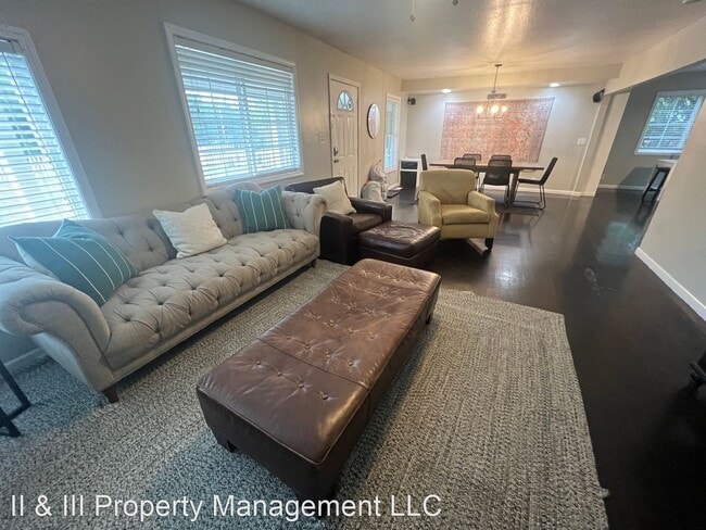 Building Photo - 4 br, 2.5 bath House - 2900 E Red Bridge Rd