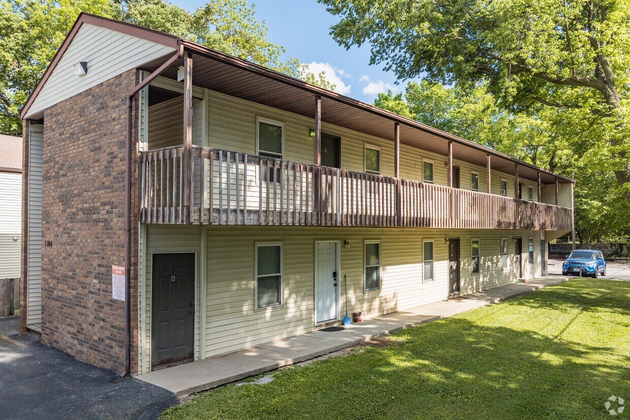 Primary Photo - McDaniel Street Apartments
