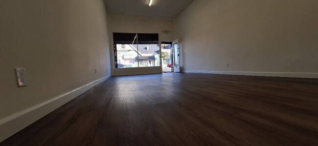 Foto del edificio - 4274 Beverly Blvd