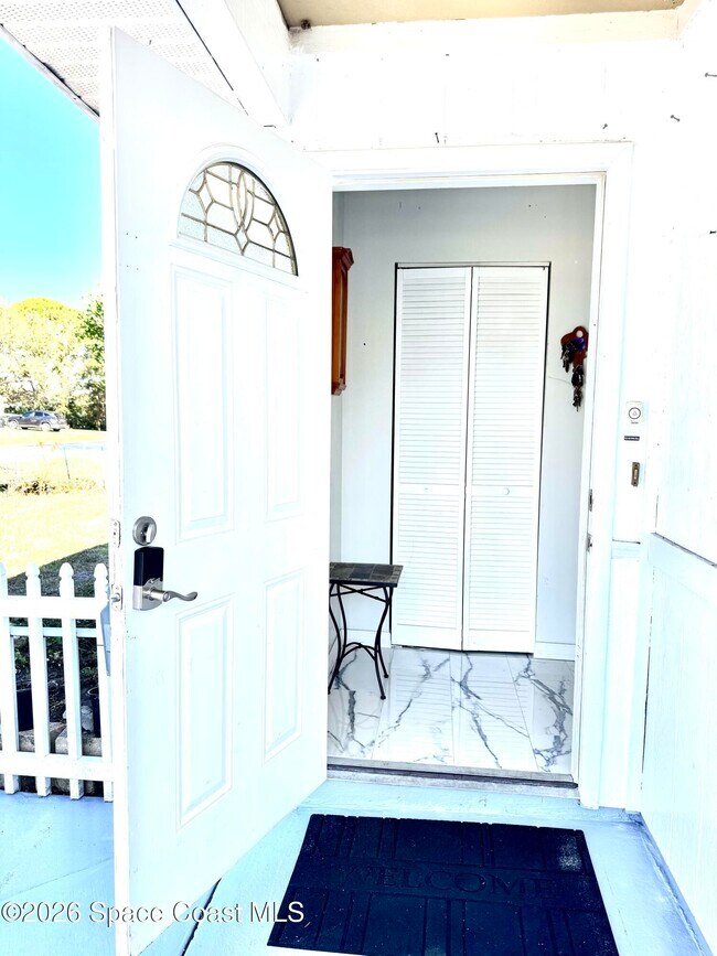 Foto del edificio - 885 Taluga Ave SE