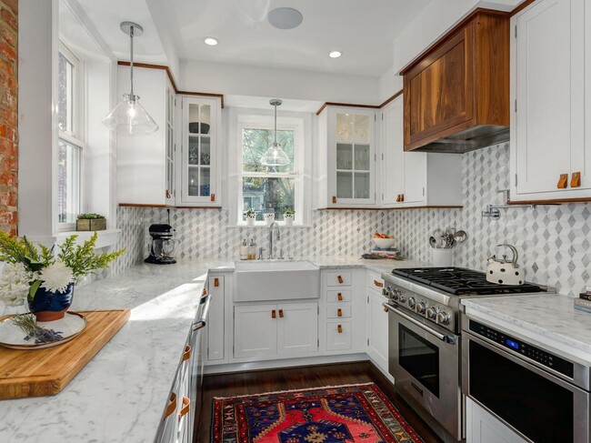 Building Photo - 1450 T St NW