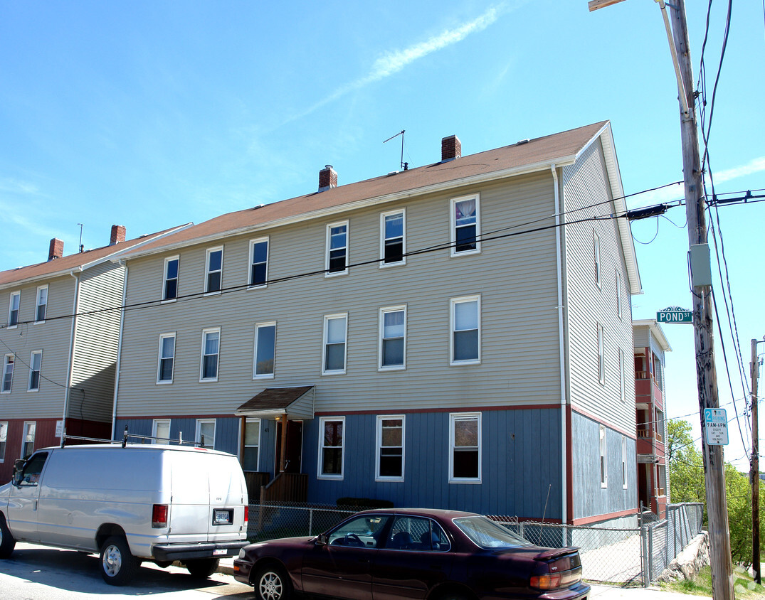 471 Pond St, Woonsocket, RI 02895 - Apartments in Woonsocket, RI ...