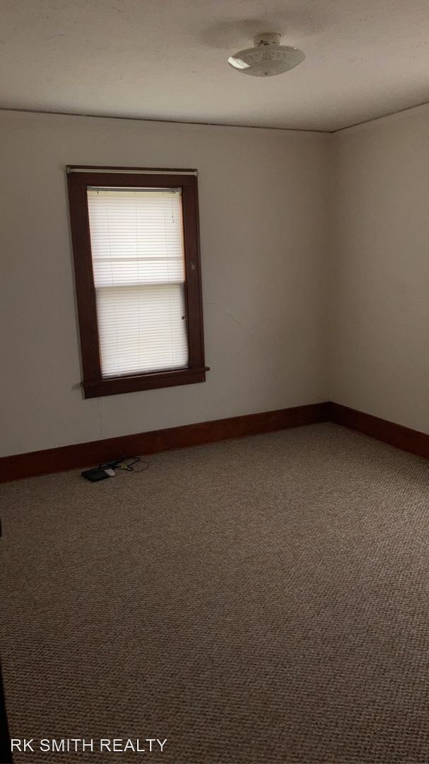 Foto del edificio - 3 br, 1.5 bath House - 3908 W. Mineral Poi...