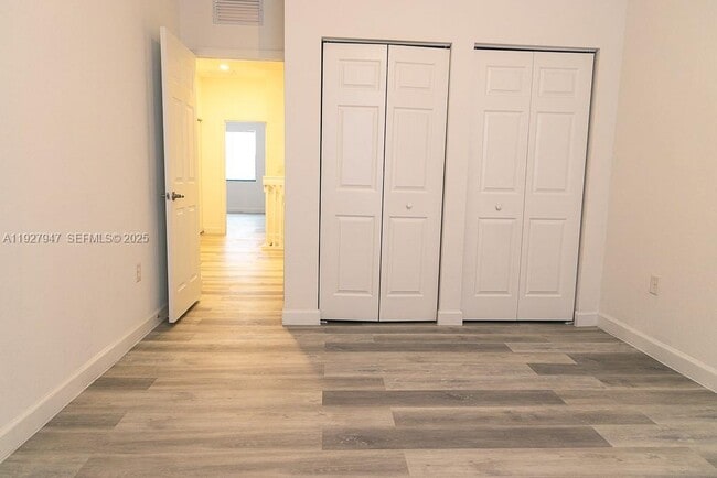 Foto del edificio - 3434 W 104th Terrace