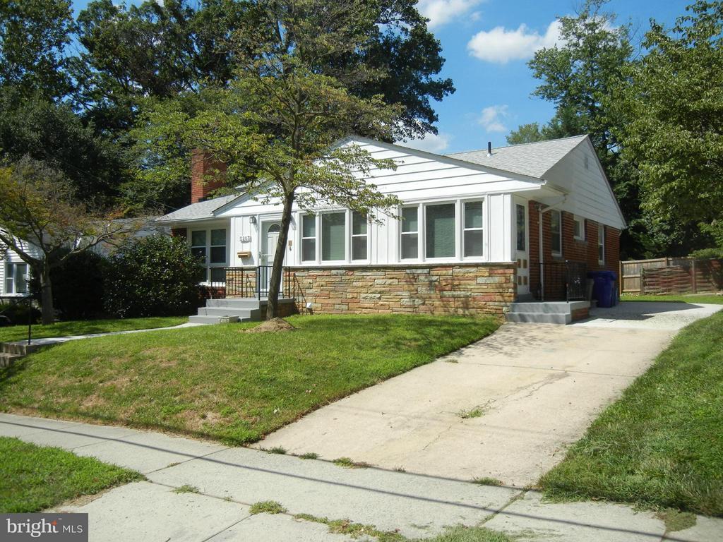 Primary Photo - 5207 Flanders Ave