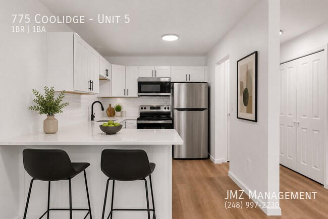 Foto del edificio - 775 Coolidge-Unit 5