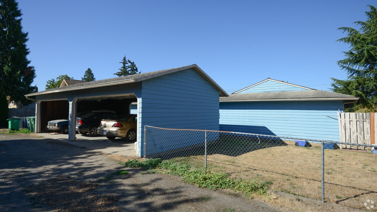 Building Photo - 5440 SE 87th Ave
