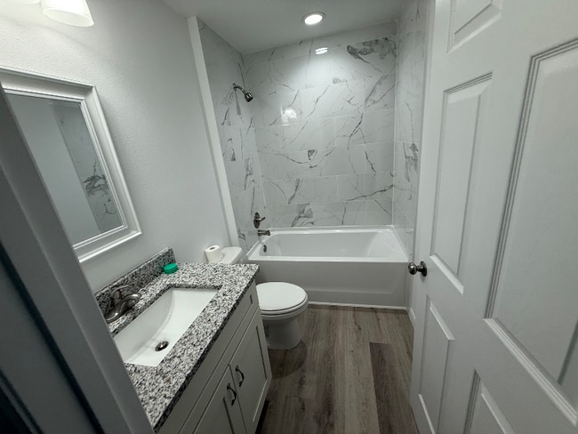 Foto del edificio - 20661 SW Marine Blvd