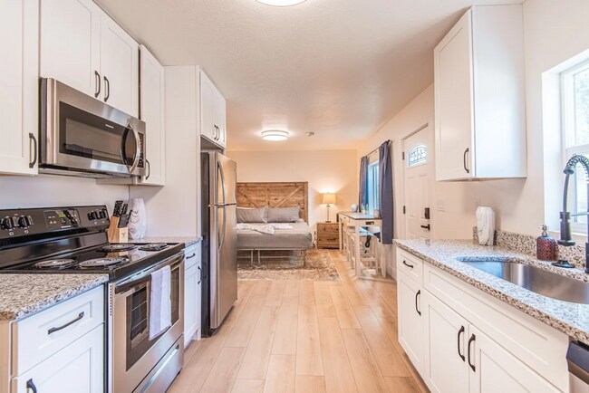 Building Photo - 343 E Coatsville Ave