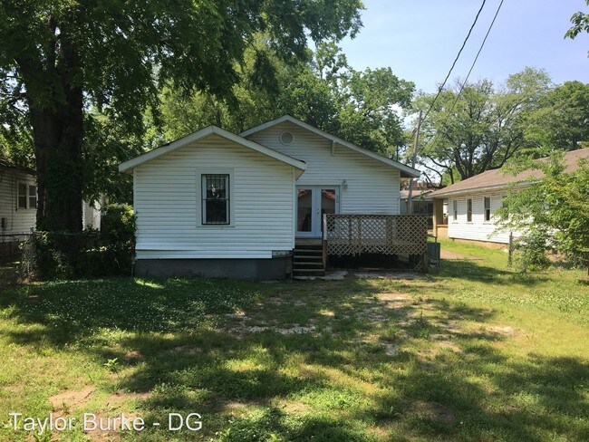 Building Photo - 3 br, 1 bath House - 913 Jackson Blvd