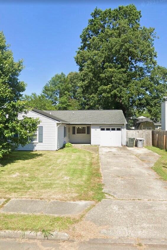 Primary Photo - 46 Philmont Dr