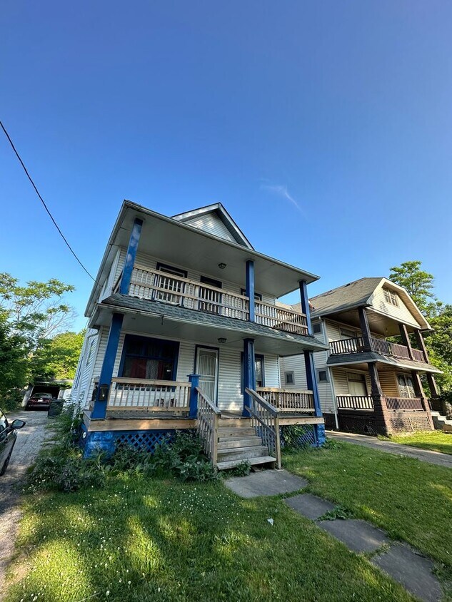 Primary Photo - 4074 E 141st Street