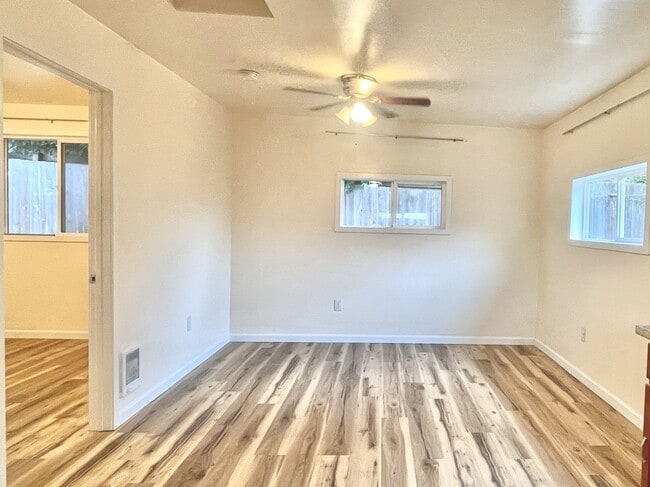 Foto del edificio - 26412 106th Ave SE