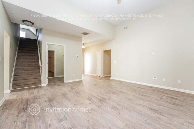 Building Photo - 30 Rosemoore Dr