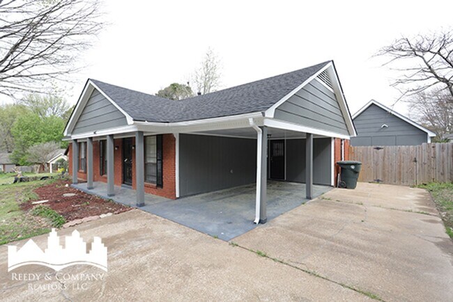 Building Photo - 6402 Cheshire Cove