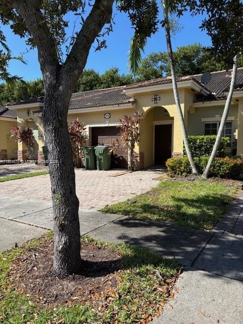 Foto del edificio - 1176 NE 32nd Ave