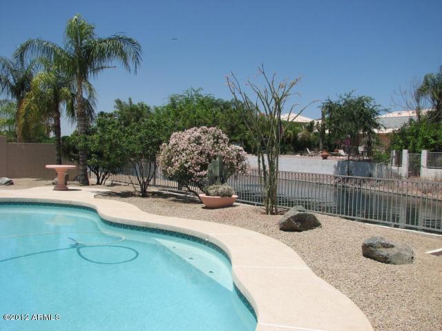 Foto del edificio - 6130 W Louise Dr