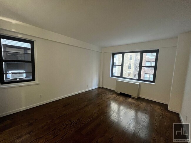 Foto del edificio - EAST 56 STREET