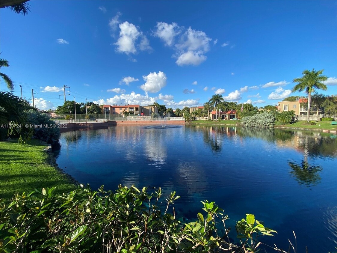 5201 Geneva Ct Unit 201, Doral, FL 33166 Condo for Rent in Doral, FL