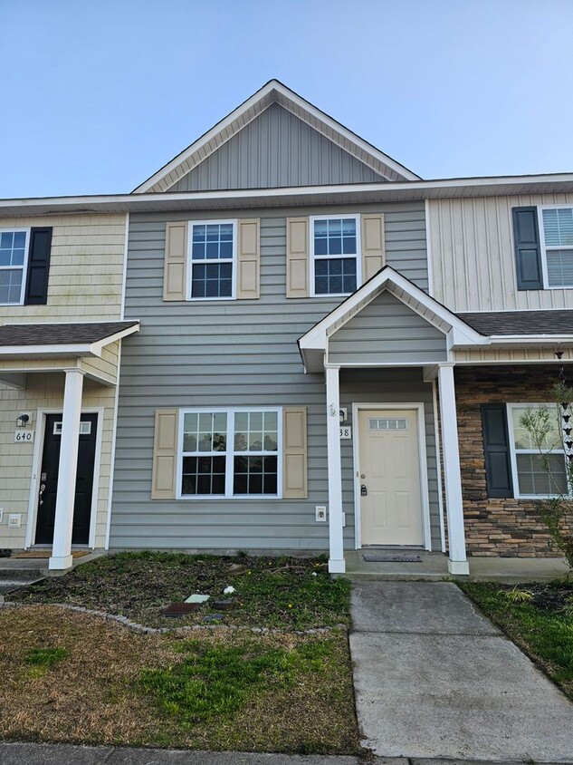 Foto principal - Oyster Landing Townhome!