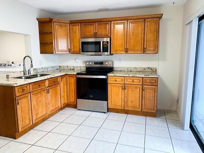 Foto del edificio - 3094 Bermwood Ln