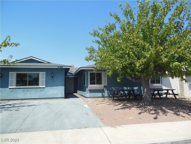 Building Photo - 6362 Placer Dr