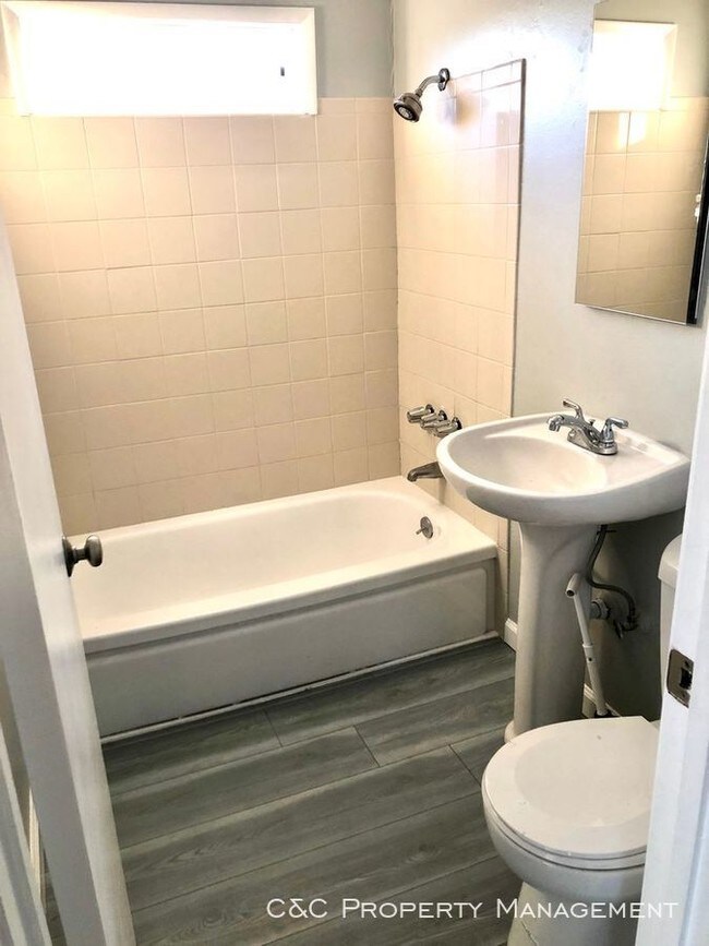 Building Photo - Updated One Bedroom in Aptos!