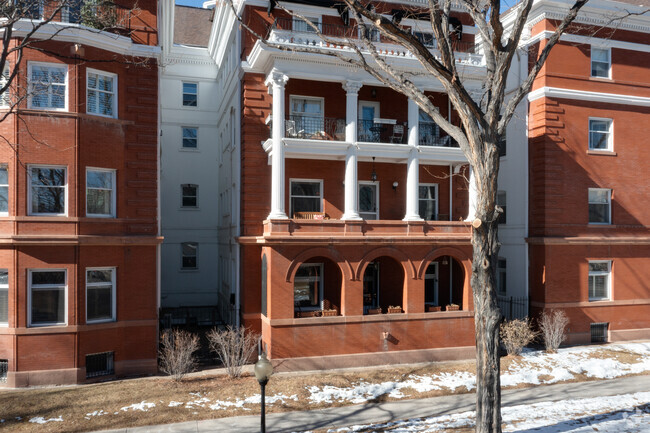 Building Photo - 836 E 17th Ave