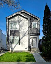 Building Photo - 11951-11964 64 St NW