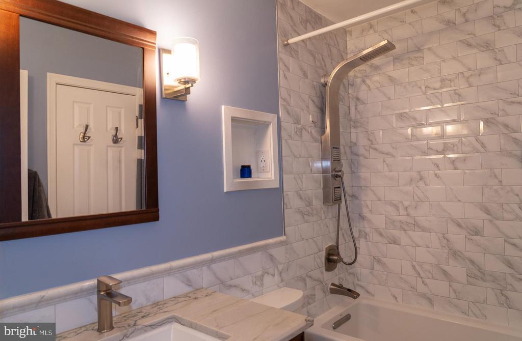 Foto principal - 2510 S Walter Reed Dr