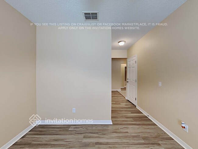 Foto del edificio - 6804 Gideon Cir