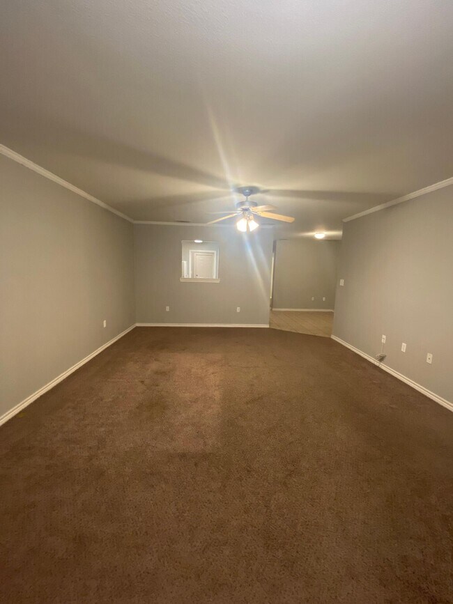 Foto del edificio - 5420 Kemper St