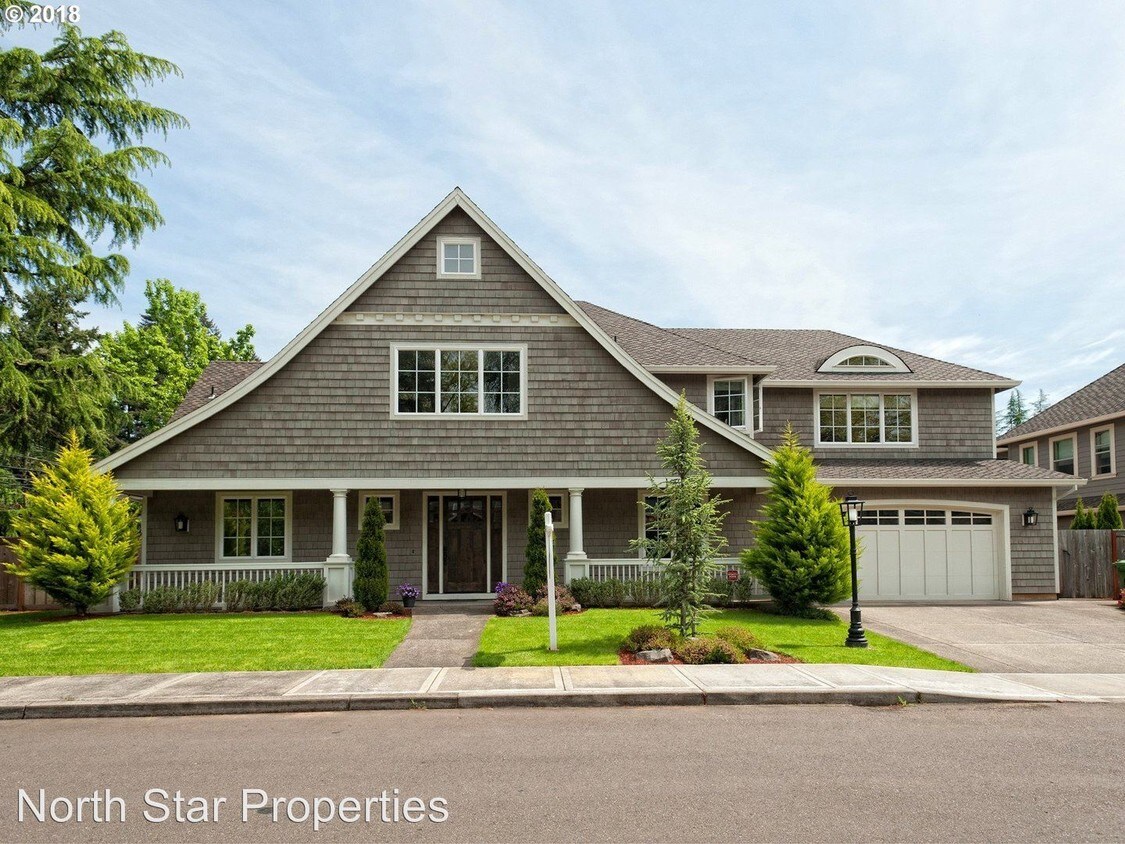 4 br, 3.5 bath House 19320 Lorna Ln. House Rental in Lake Oswego