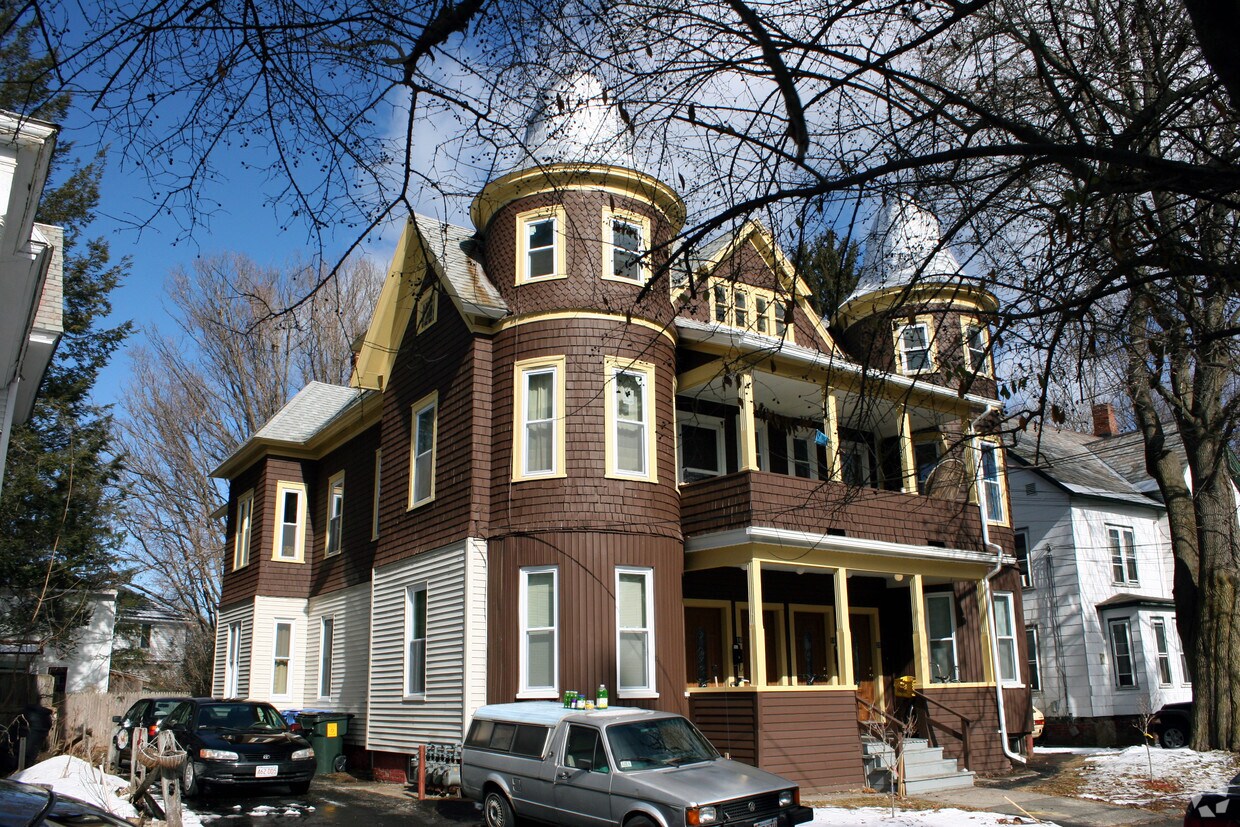 Building Photo - 14-20 Highland Ave