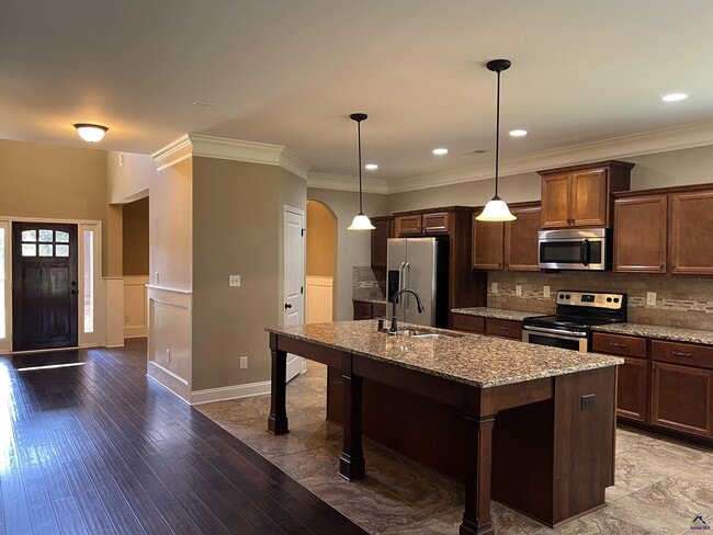 Building Photo - 104 Jared Court