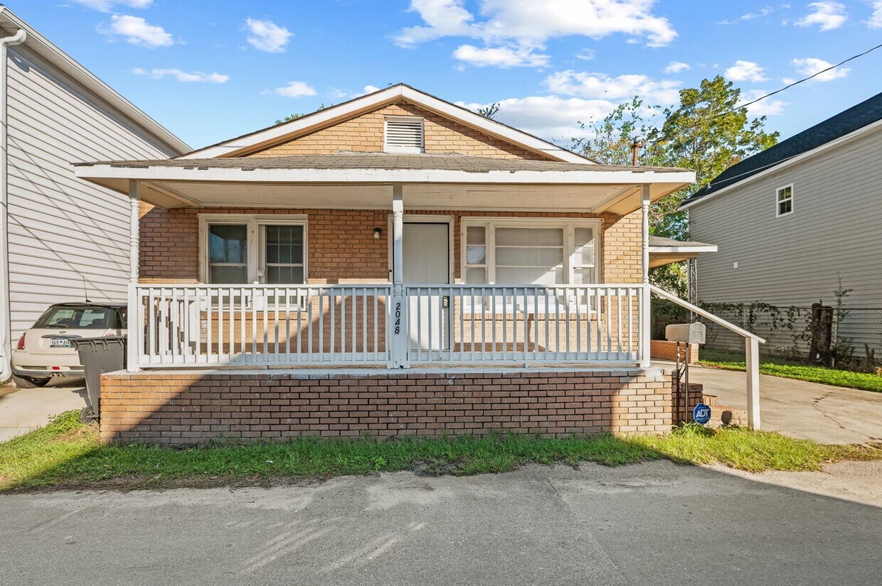 Charming Brick Bungalow in the Heart of No... - Charming Brick Bungalow in the Heart of No...