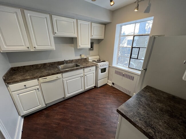 Foto del edificio - Canterbury Court Apartments