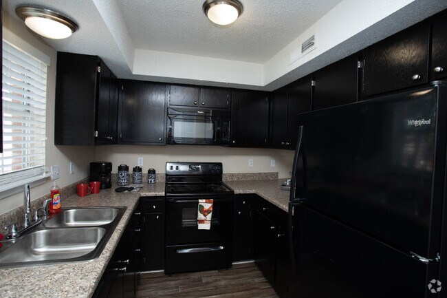 2HAB, 1.5BA - 1,000 ft² - Georgia Green Townhome Apartments