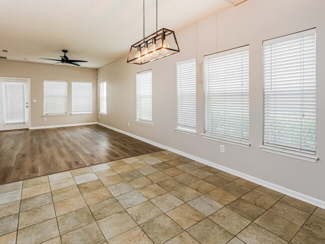 Building Photo - 6267 Pendragon Pl