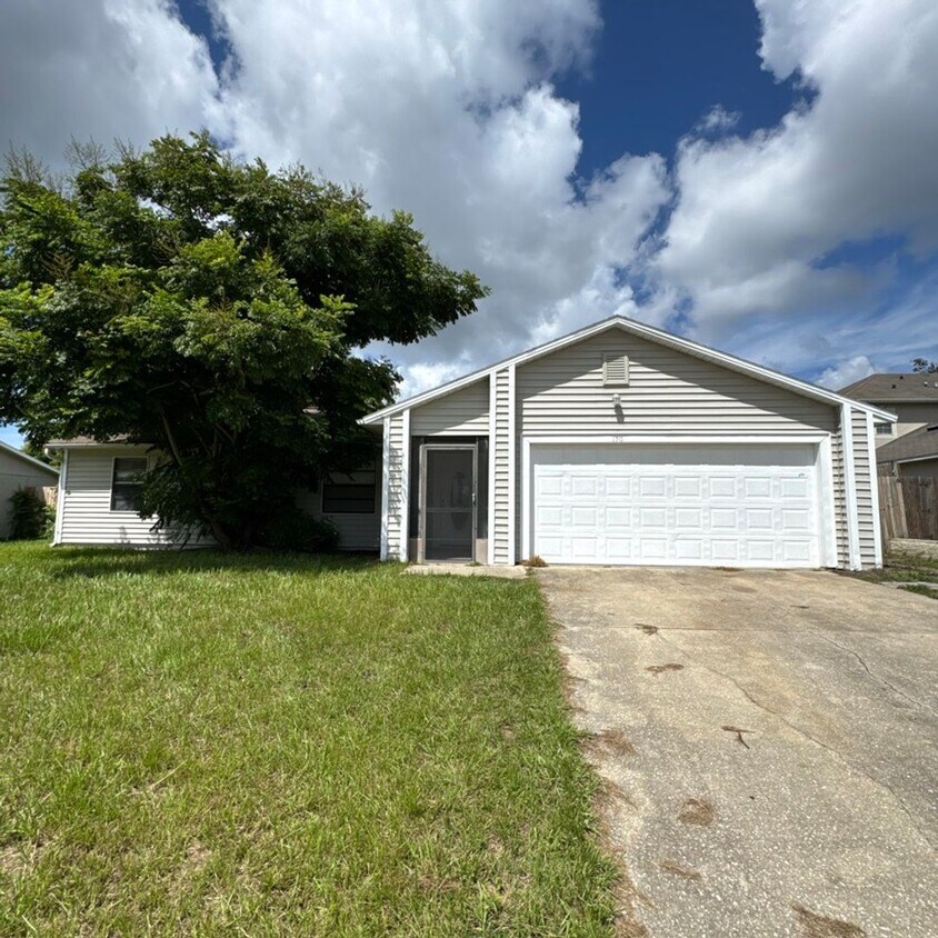 Cozy 3/2 in Deltona!! - Cozy 3/2 in Deltona!!