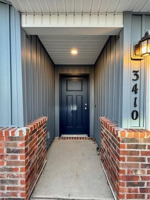 Building Photo - 3410 SW Adoration St