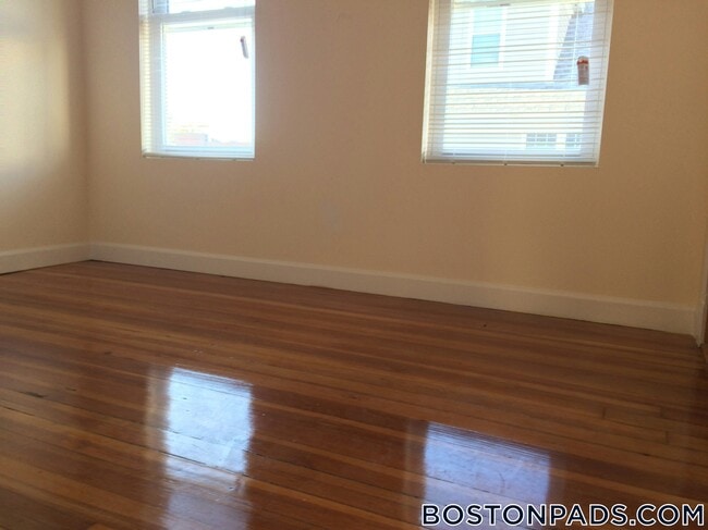 Building Photo - 21-23 Weitz St.