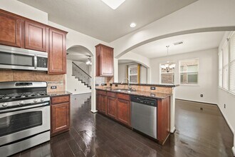 Building Photo - 4027 Waterford Ln