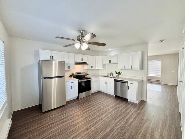 Foto del edificio - Sundale Townhomes