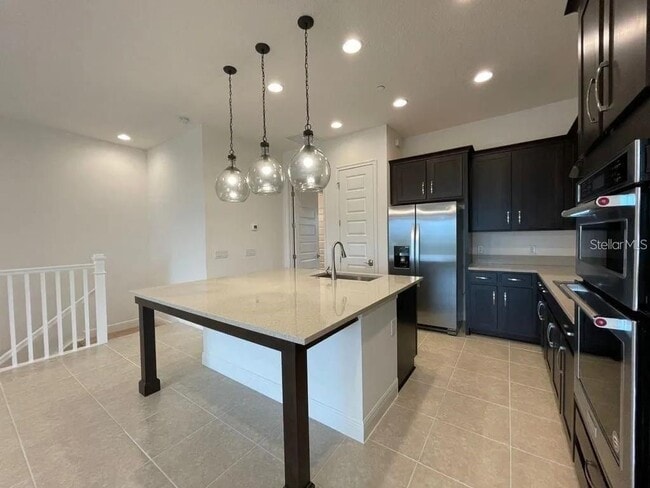 Building Photo - 10024 Sunnifa Aly